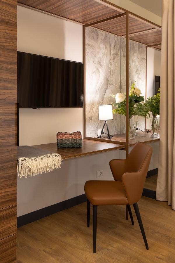 Allure Boutique Hotel Tirana Exteriör bild