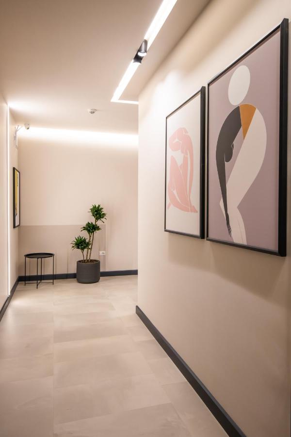 Allure Boutique Hotel Tirana Exteriör bild